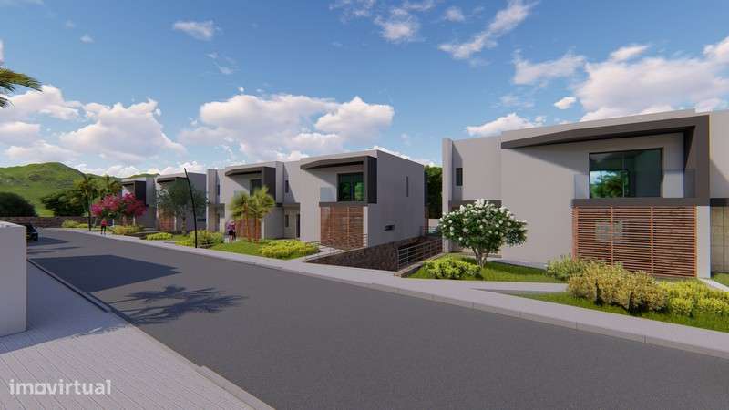 MORADIA COM PISCINA PRIVATIVA E BOX - EM CONSTRUÇÃO-9