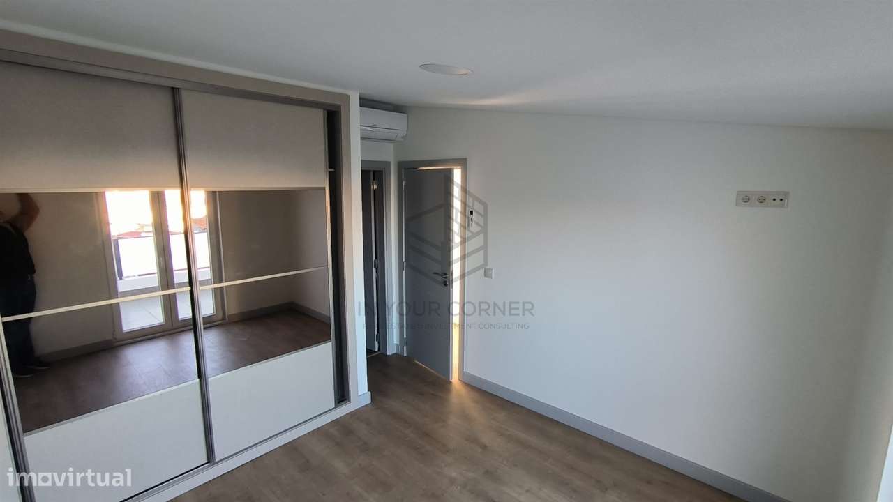 Apartamento T4 DUPLEX Venda em São Vicente,Lisboa-6