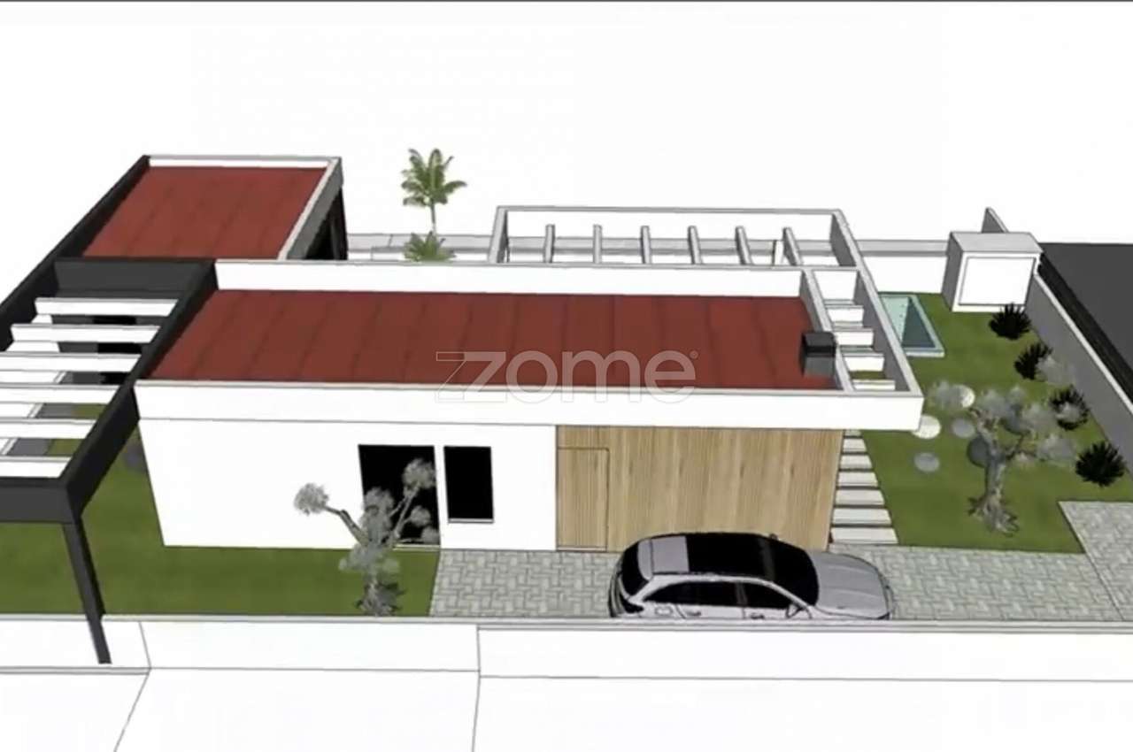 Terreno com Moradia implantada - Grande imagem: 3/18