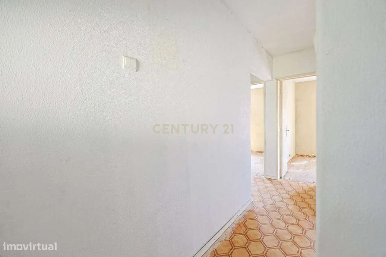 T2 na Arrentela junto à Baía do Seixal – Excelente oportunidade para r-9