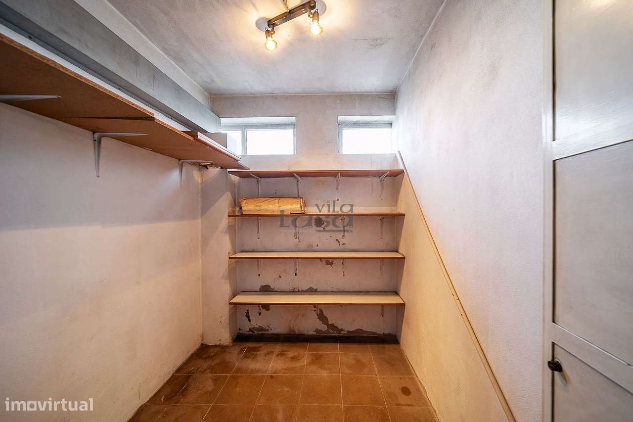 T2 em Seixezelo V.N. de Gaia. com lugar de garagem e arrumos.-26