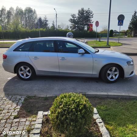 Audi A4 Avant 2.0 TDI DPF quattro S line Sportpaket - 8