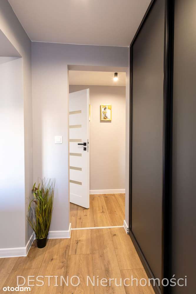 Sprzedam 3pokojowe mieszkanie z balkonem - I piętro-11