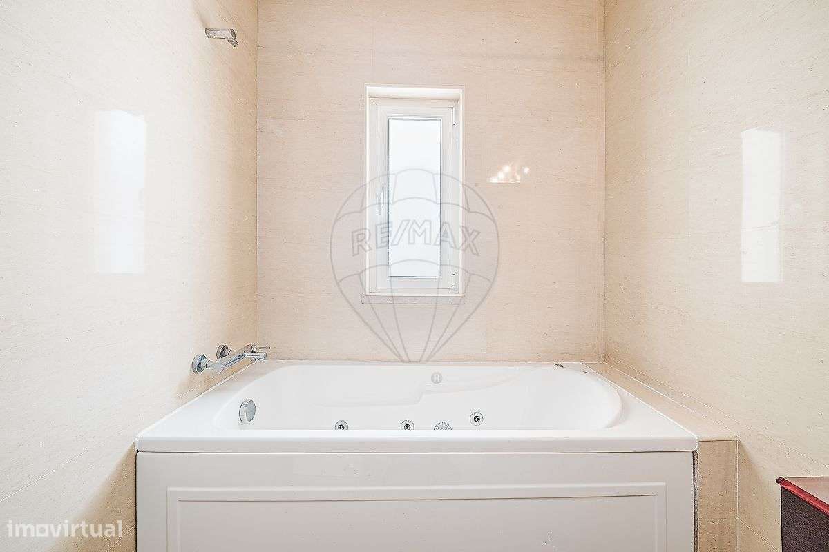 Moradia T4 para venda-29