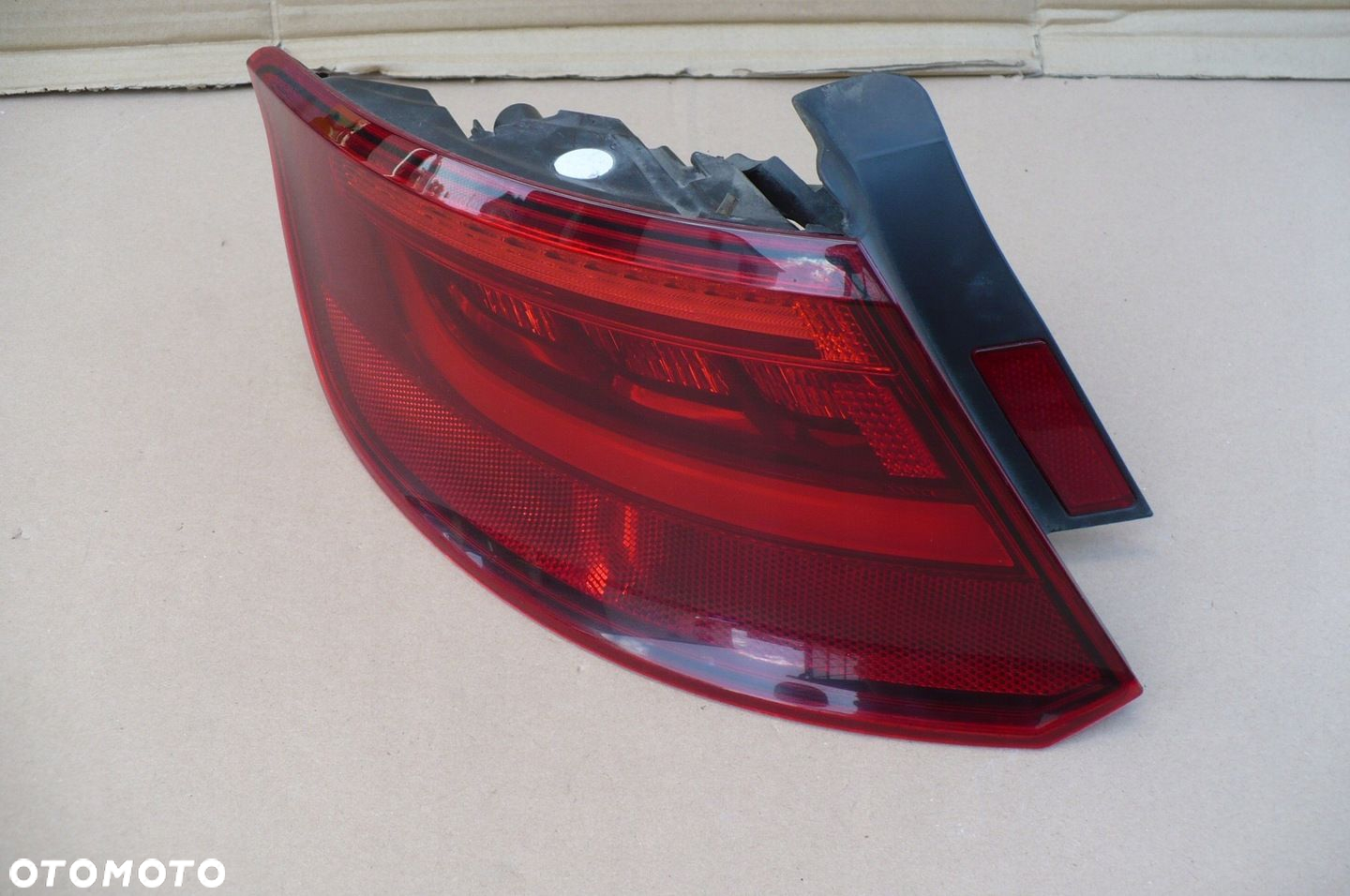 AUDI A3 8V4 SPORTBACK LED - LAMPA TYŁ LEWA - 2