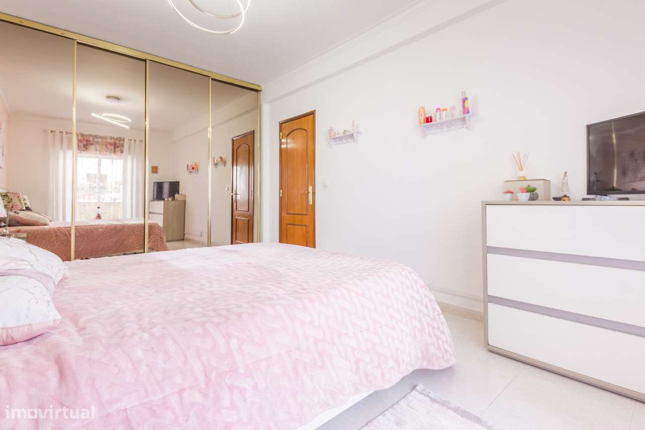 Apartamento T3 na Quinta Do Conde para venda-13