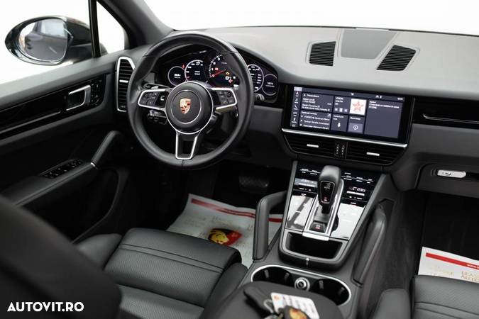 Porsche Cayenne Tiptronic S - 8