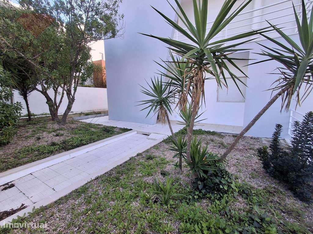 Moradia T4 à venda na Cotovia - Sesimbra-5