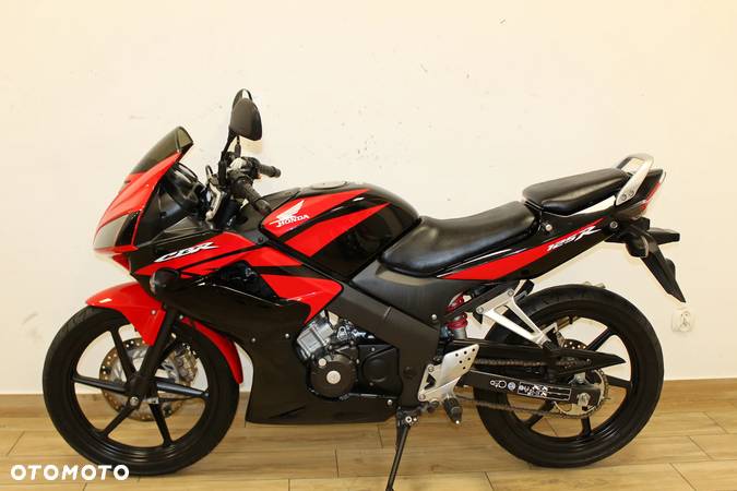 Honda CBR - 7