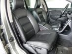 Volvo XC 70 2.4D AWD Momentum - 18