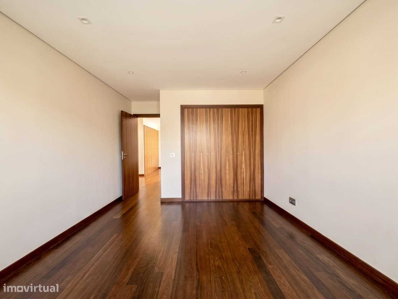 Apartamento t2 à venda na Rua do Padre Luís Cabral, 499-6