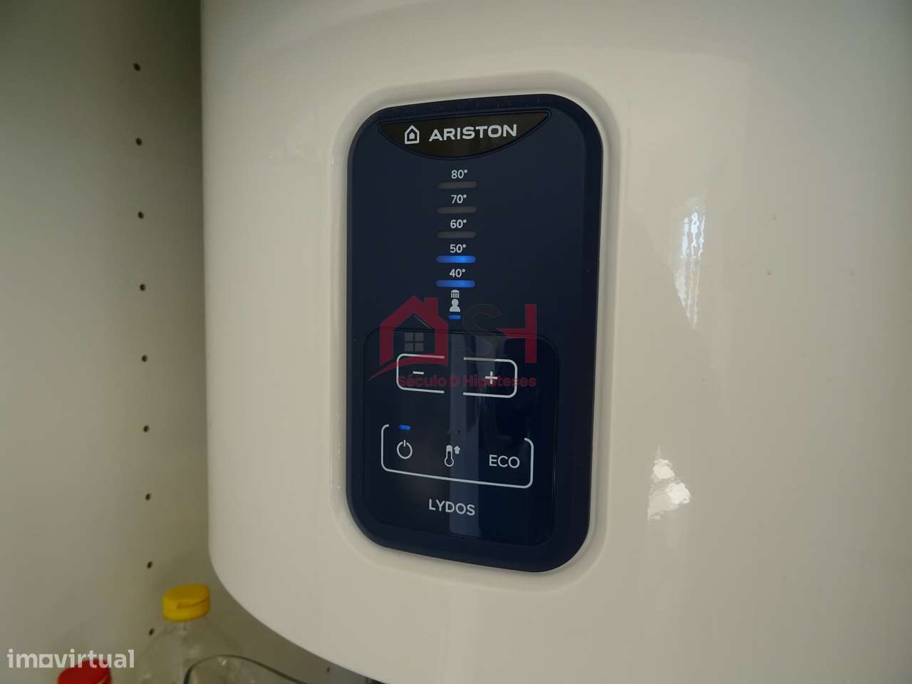 *Prédio com 2 Apartamentos + Loja + Arrecadação – Santa Cruz*-37