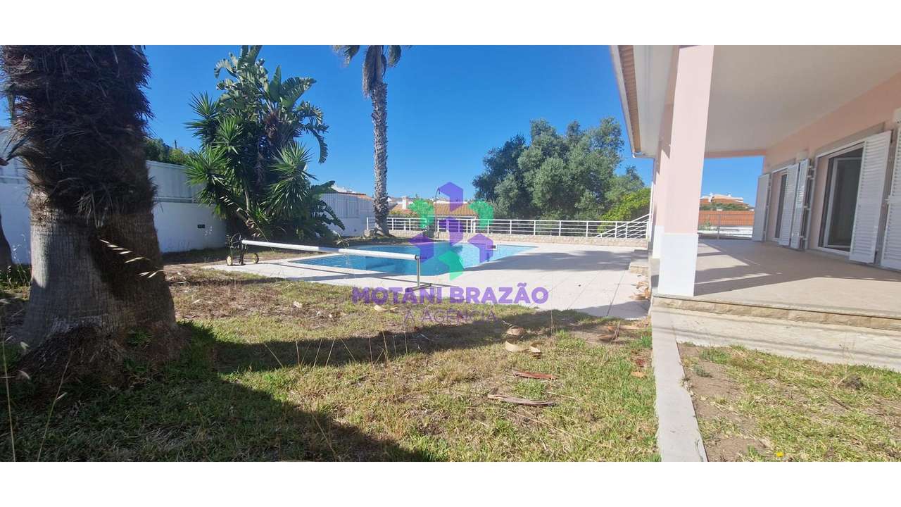 Magnífica Moradia Sesimbra c/Piscina-27