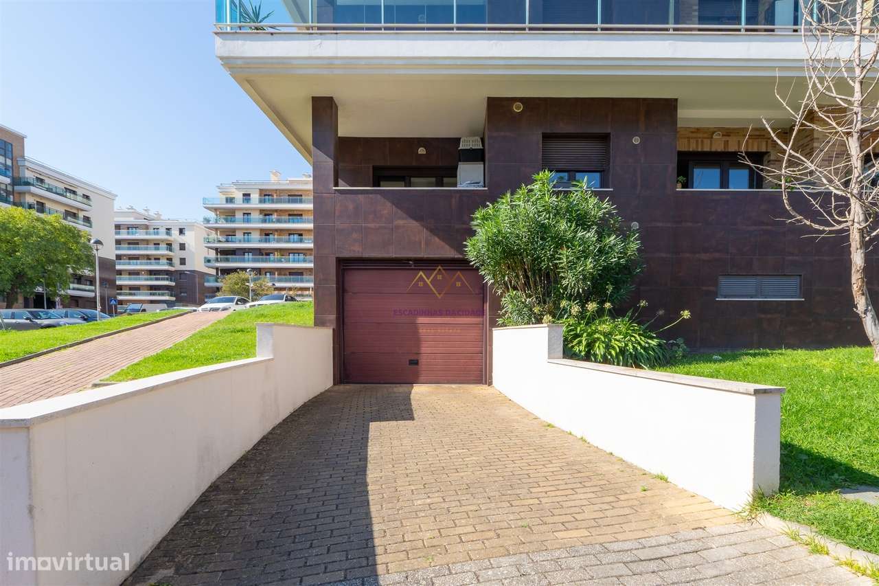 T3 único na Urbanização Terraços da Ponte - vista frontal de rio - Grande imagem: 4/38