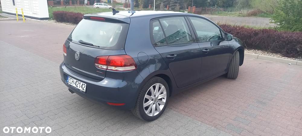 Volkswagen Golf 2.0 TDI DPF Highline - 5