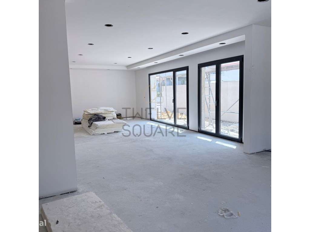 Moradia T3 e T3+1 Nova, em Porto de Mós, Leiria-8