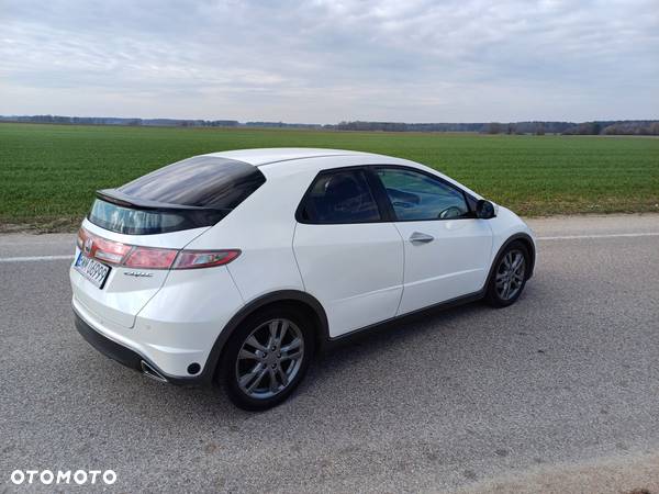 Honda Civic 1.8i-VTEC Executive - 2