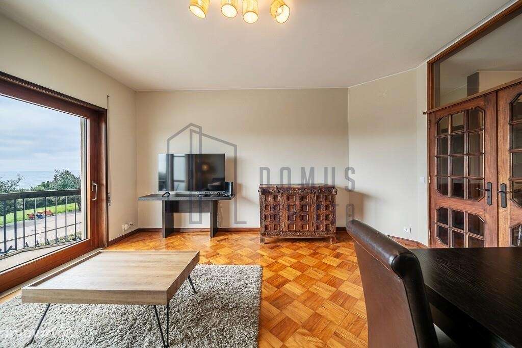 Apartamento T2 Avenida do Brasil com vista Mar e um lugar de garagem. - Grande imagem: 3/24