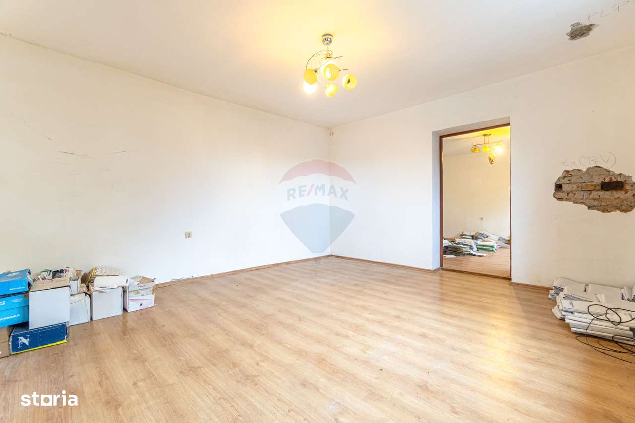 Casă individuală cu două unități locative. Zona Horia–Cloșca–Crișan-17