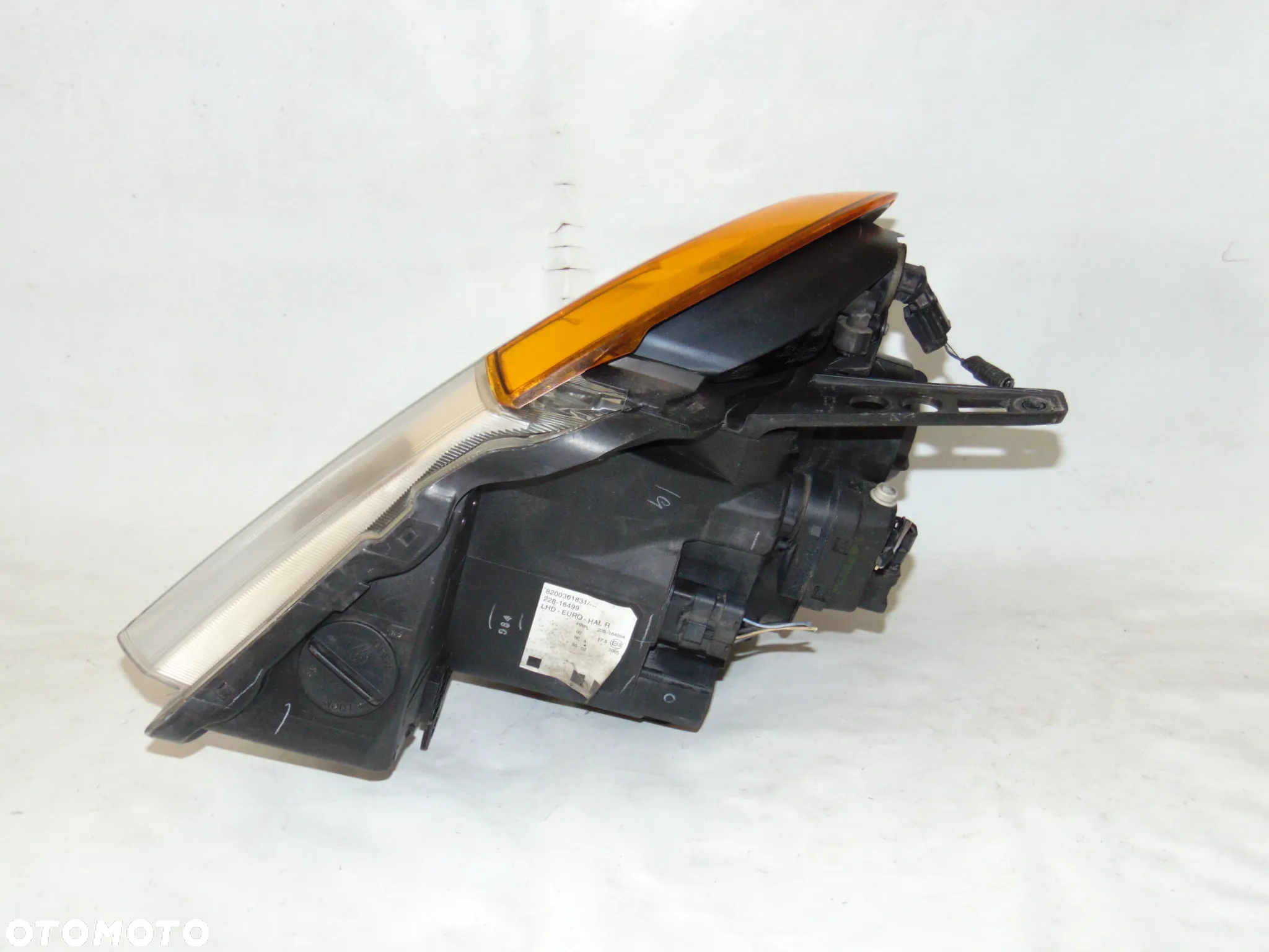 ORYGINAŁ lampa przednia przód prawa + kierunkowskaz 8200301831 Renault Modus 04-08r EUROPA - 8