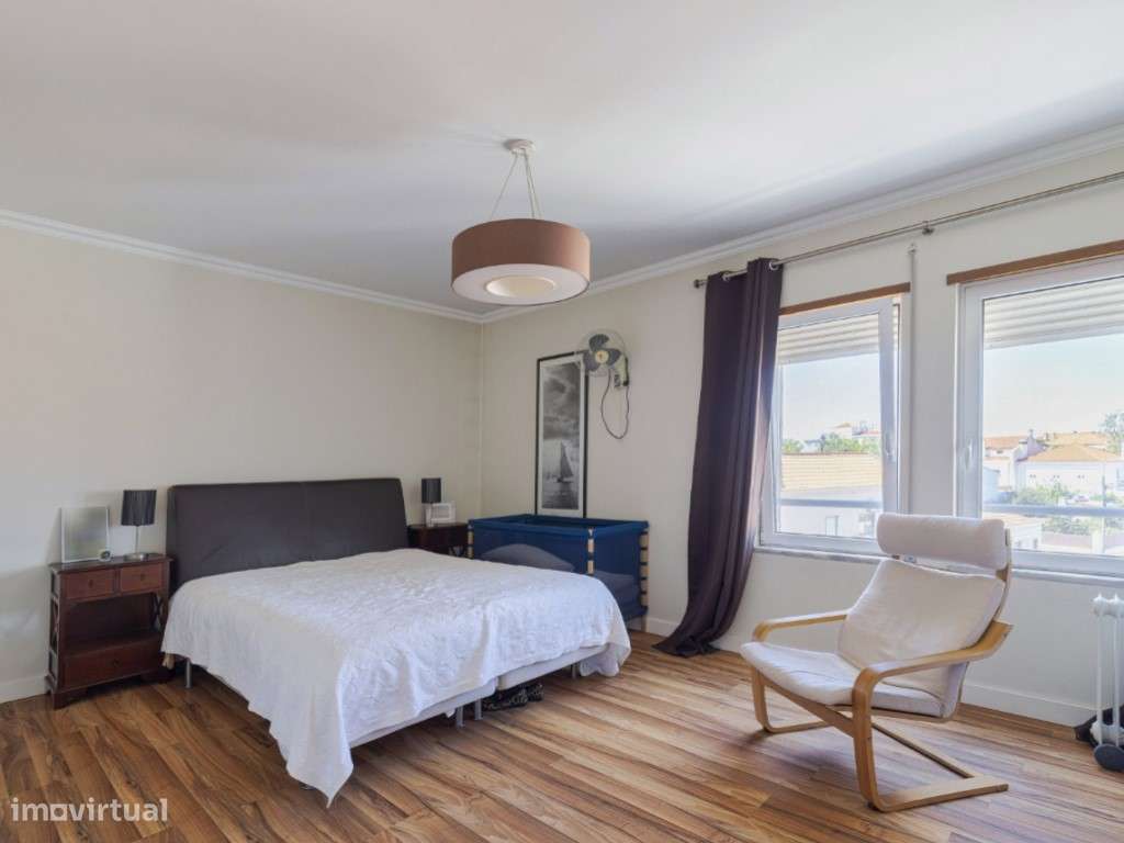 Penthouse Exclusiva no Coração de Grândola-14