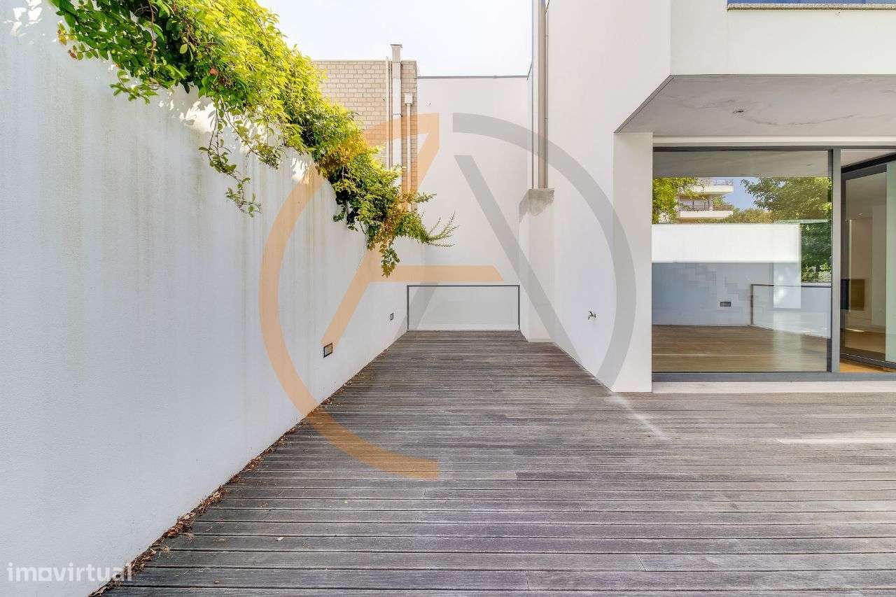 Moradia T4 Nova com Piscina | Foz do Douro-17