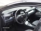 Toyota Avensis 1.8 Premium MS - 35