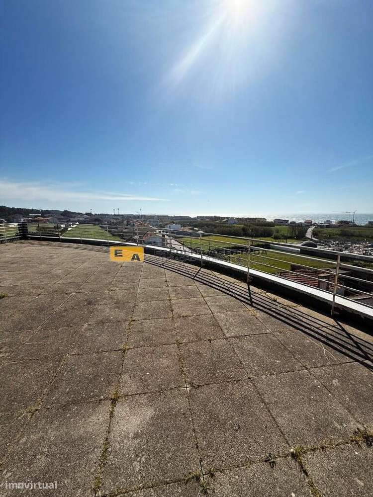 T3+1-Lavra – Vistas de mar, 3 frentes, aceita permuta. - Grande imagem: 5/25