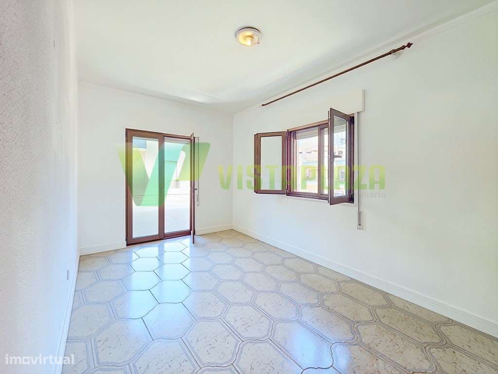 Apartamento T2 em Portimão, perto da Zona Ribeirinha-9