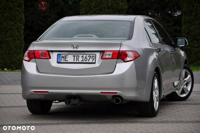 Honda Accord - 16