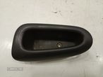 Puxador Interior De Porta Frente Esquerda Peugeot 206 Hatchback (2A/C) - 1