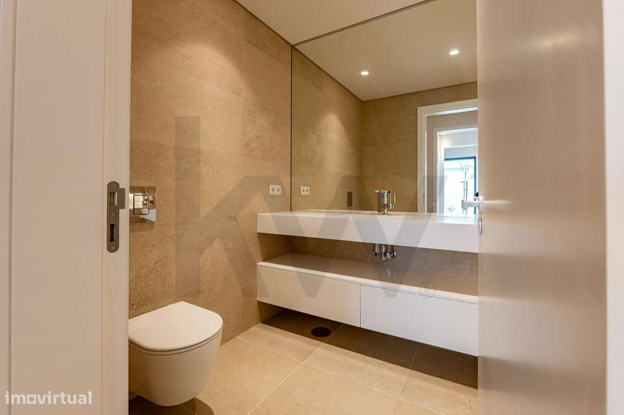 Apartamento T4 com Jardim e Piscina na Parede – Cascais-25