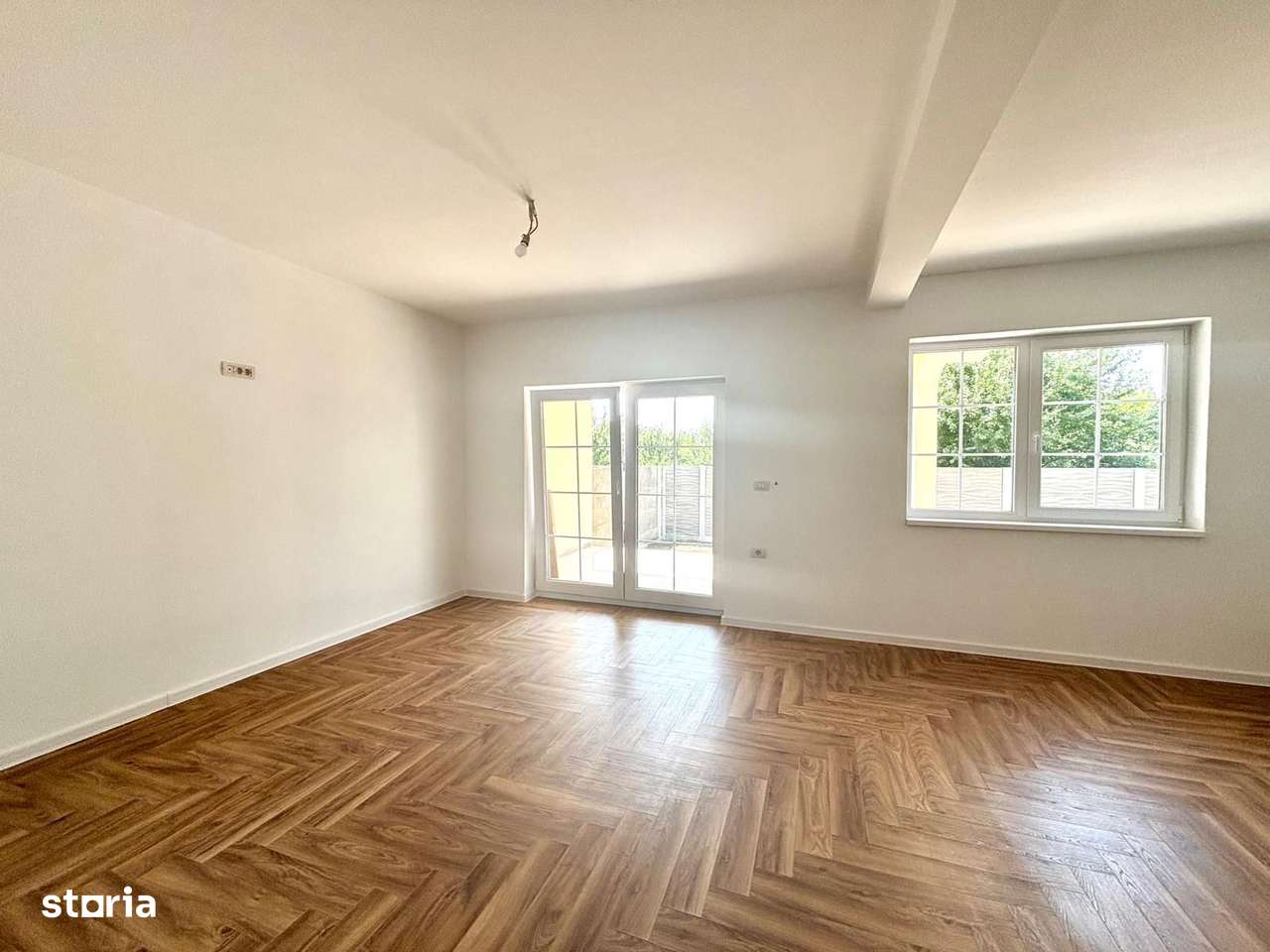 Duplex -4 camere - toate utilitatile - Sag - Imagine principală: 5/15