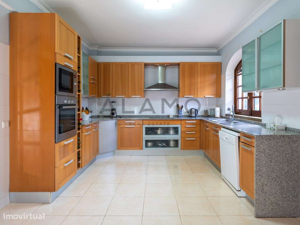 Luxuosa Moradia em Vale Formoso - Grande imagem: 4/50