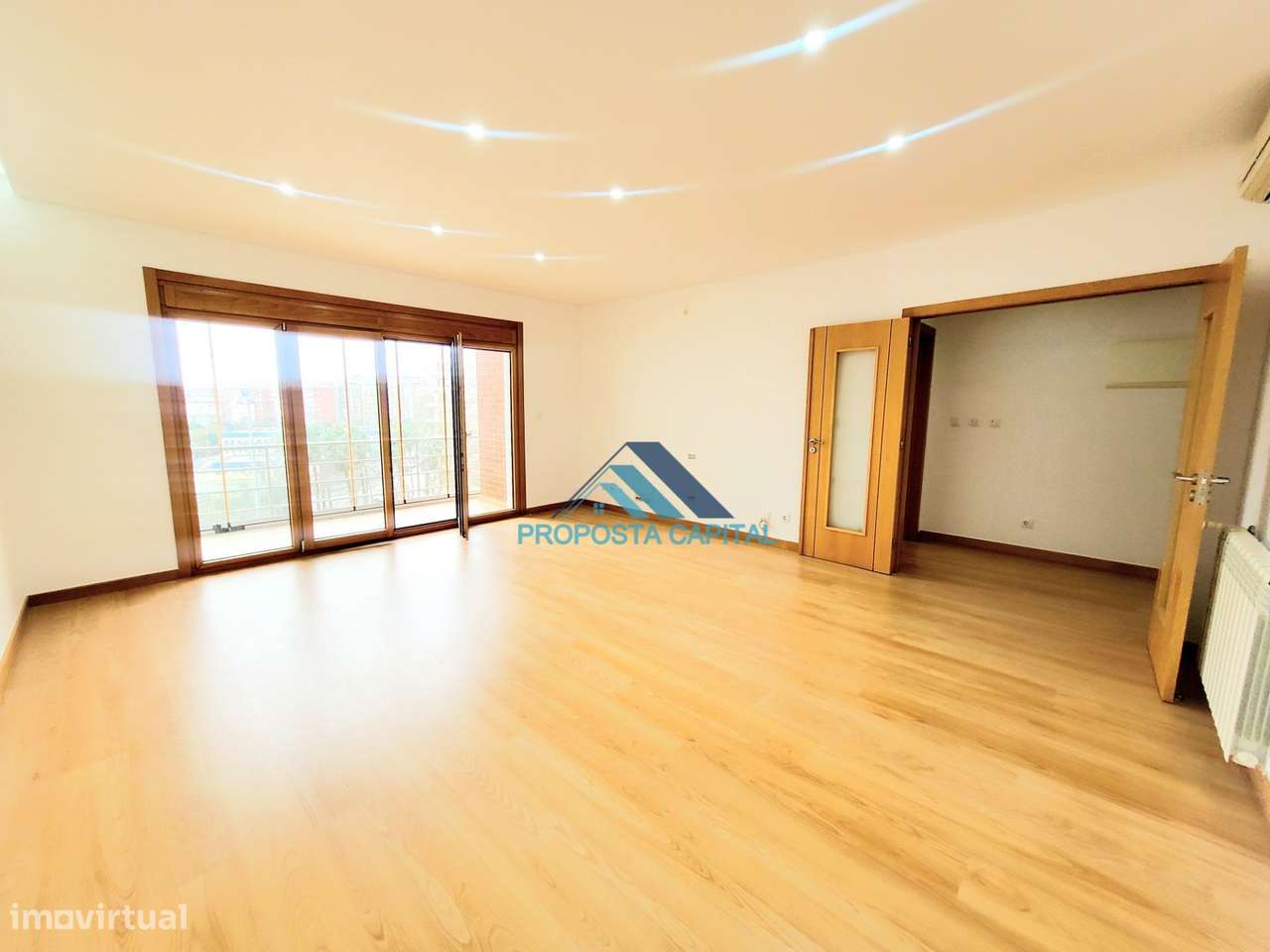 APARTAMENTO T3 C/ 4 LUGARES DE ESTACIONAMENTO | COLINAS DO CRUZEIRO-7