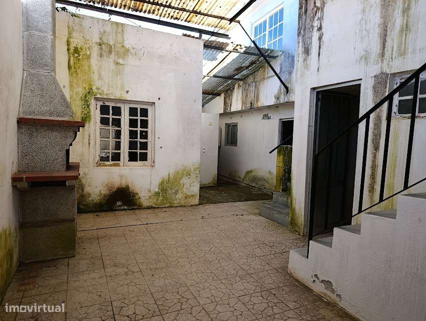 Moradia T4 p/remodelar, Póvoa, Figueira de Lorvão, a 20 km de Coimbra-12