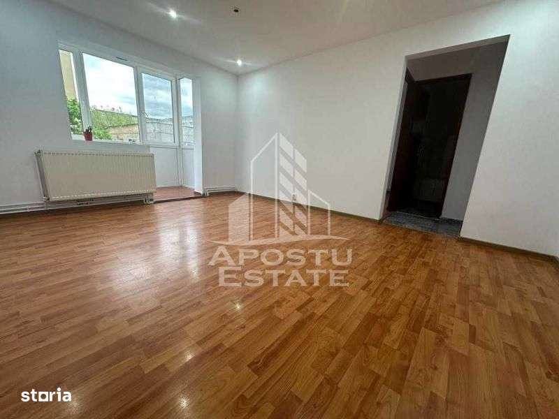 Apartament cu 2 camere, semidecomandat, etajul 2, centrala proprie - Imagine principală: 2/6
