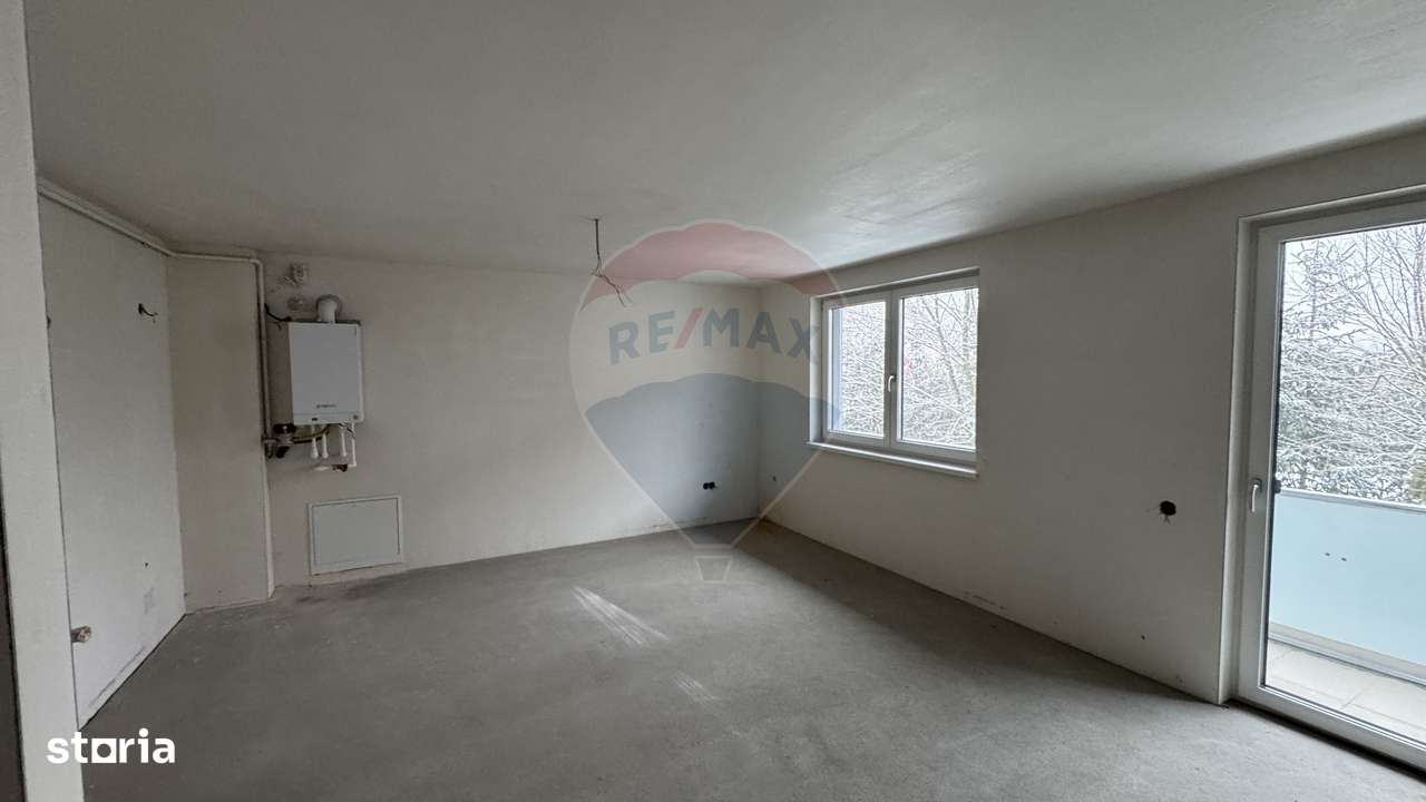 DE VÂNZARE – Apartament 3 camere, decomandat, Str. Victoriei - Imagine principală: 1/11