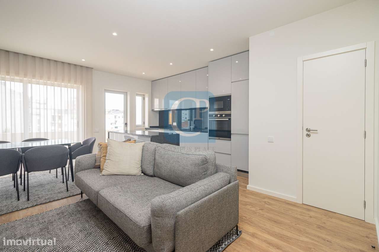 Apartamento T2 remodelado em Cedofeita, Porto - Grande imagem: 2/27