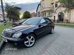 Mercedes-Benz C 240 4-Matic Aut Avantgarde - 6