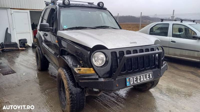 Dezmembrari Jeep Cherokee KJ 2007 2.8 CRD - 1