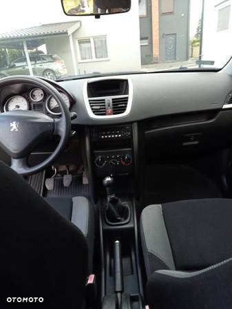 Peugeot 207 1.4 HDi Trendy - 9