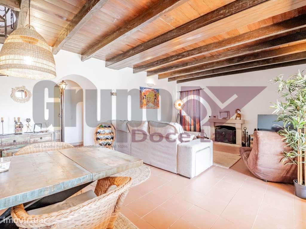 Moradia Isolada T3 com Piscina em Sesimbra-14