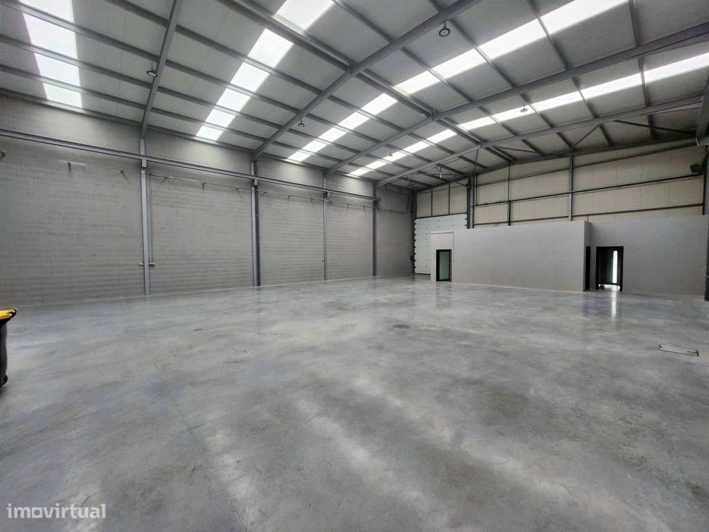 Armazém novo para arrendar na Maia - Grande imagem: 4/13