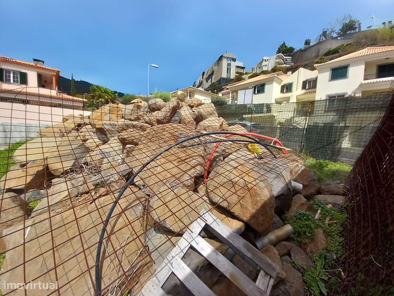 Terreno Urbano com Projeto Aprovado – São Roque, Funchal - Grande imagem: 3/11