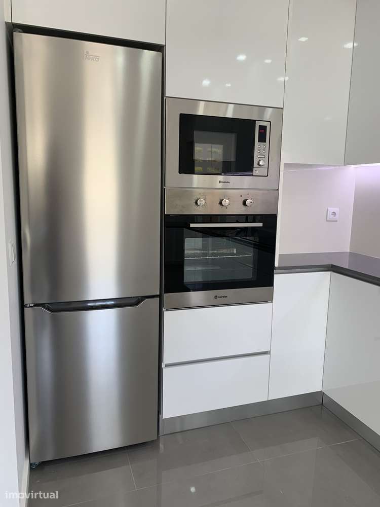 Apartamento totalmente remodelado - Grande imagem: 3/6