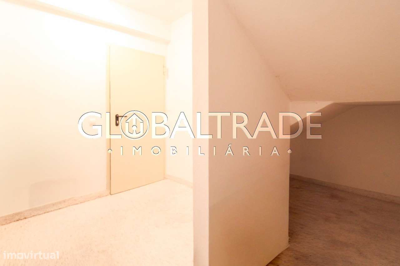 Apartamento T2 com Terraço em Baguim do Monte-25