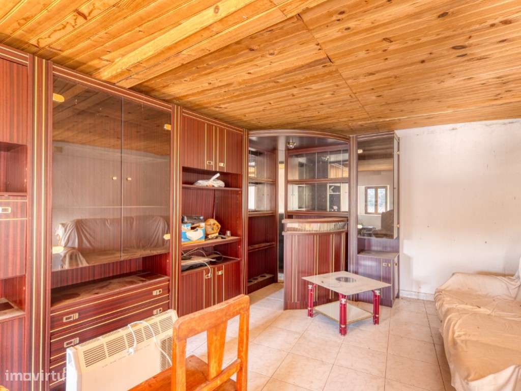 Conjunto de Cinco Imóveis urbanos com Terreno para venda em Caratão...-22