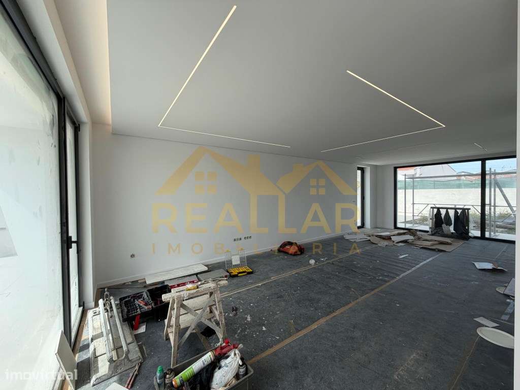 Luxo e Minimalismo: Moradias T3 de Arquitetura Contemporânea-17