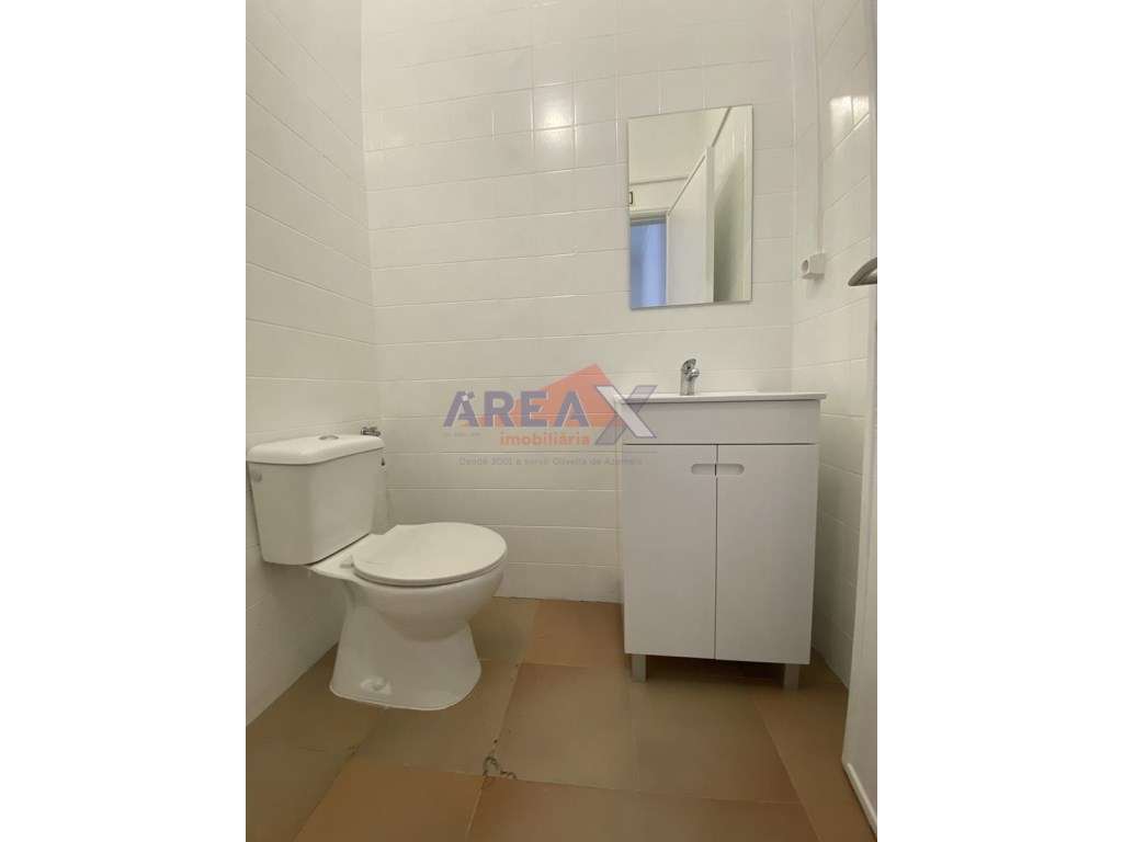 Loja no centro da cidade com 90,40m2. 2 casas de banho. Marque visita! - Grande imagem: 5/12